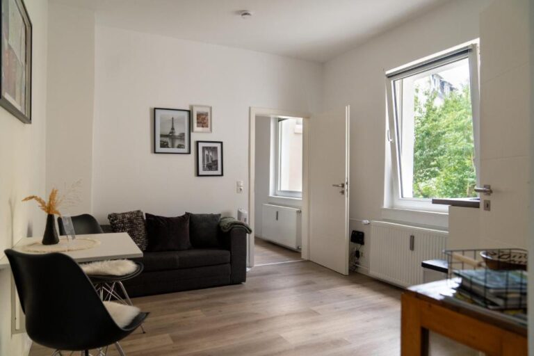 Easy by Interior Apartments (4)